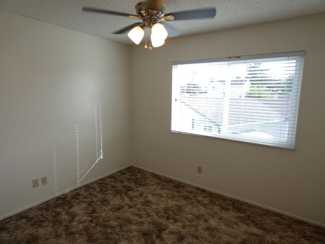 Building Photo - Townhome in Old Orcutt