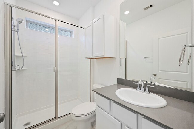 Building Photo - 805 Westwood Dr