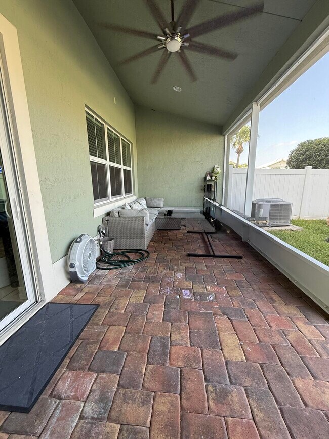 Building Photo - 56 Sabal Ct