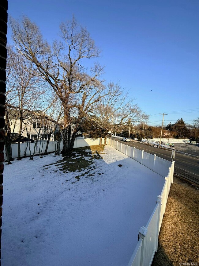 Building Photo - 201 Sydney Ave