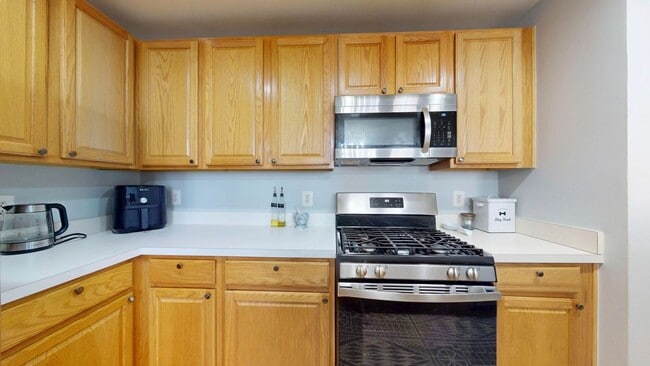 Building Photo - 42252 Black Rock Terrace