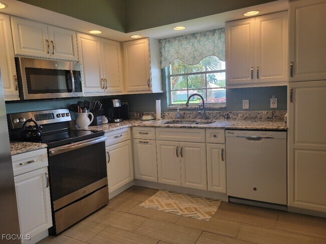 Building Photo - 14983 Rivers Edge Ct