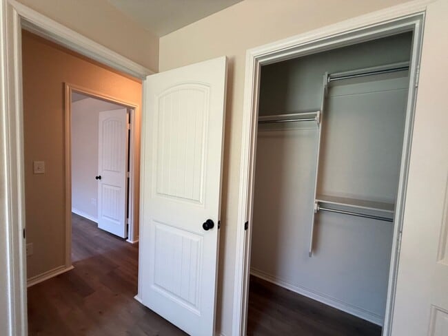 Building Photo - 3/2 in Frenship ISD, available MAY!!!