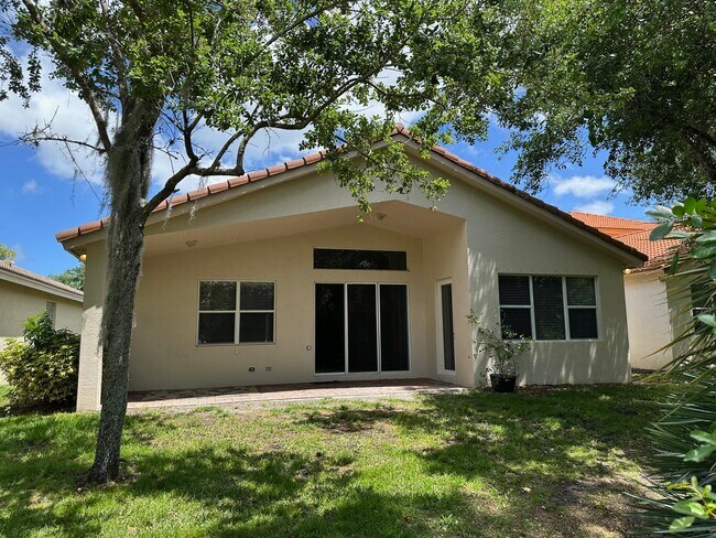 Building Photo - 1148 SE Fleming Way