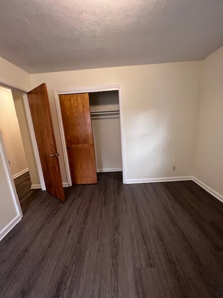 Bedroom - 2212 Ferndale rd