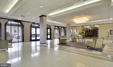 Building Photo - 700 7th St SW