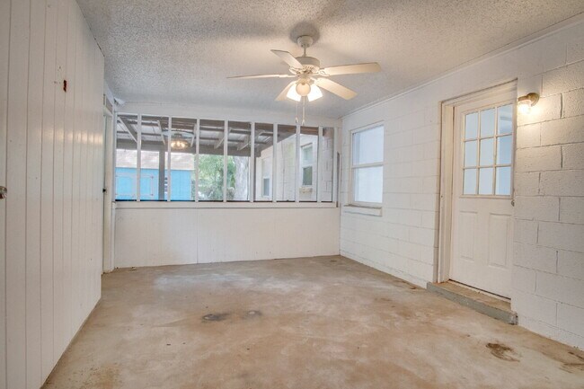 Building Photo - Updated 3-Bedroom, 2-Bath Ranch with Fenced Backyard, Carport, and Modern Kitchen