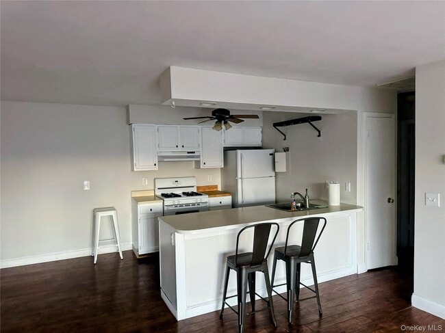 Building Photo - 11 The Rise