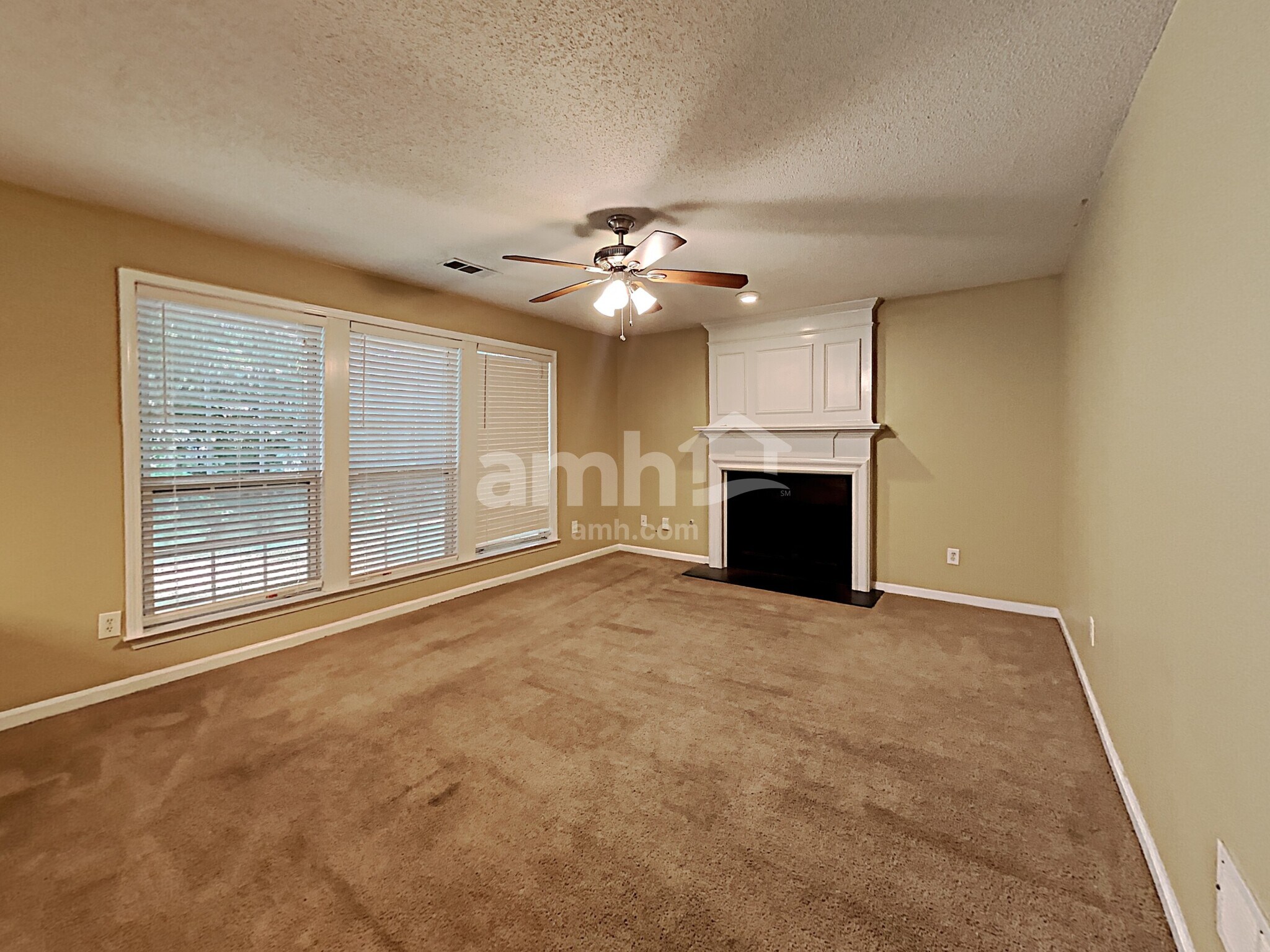 Building Photo - 3472 Chastain Glen Ln NE