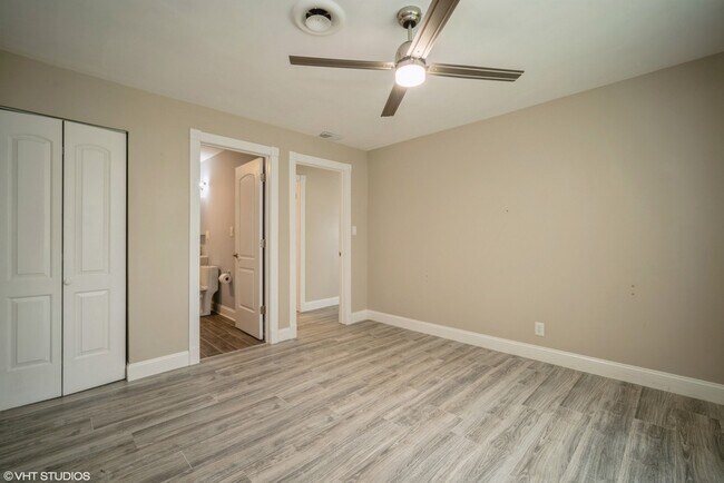 Building Photo - 685 Anthony Trail