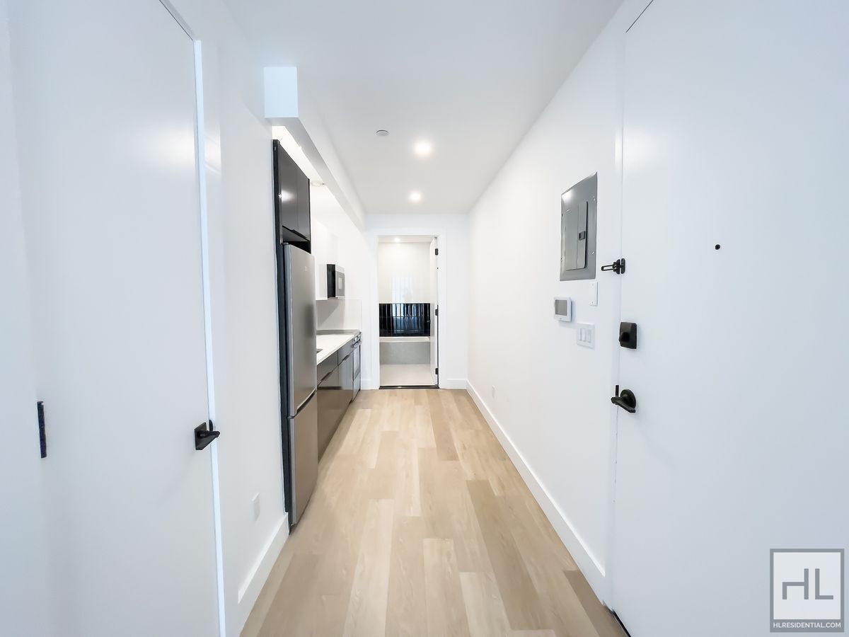 Building Photo - President Street / Crown Heights / Spaciou...