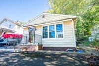 Building Photo - 354 Maxim Dr