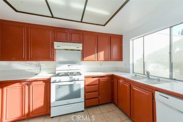 Building Photo - 2057 Dacian Dr S