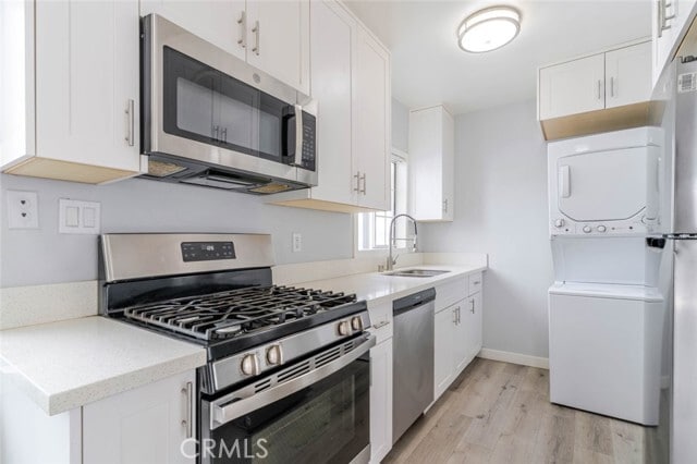 Building Photo - 301 E Alameda Ave