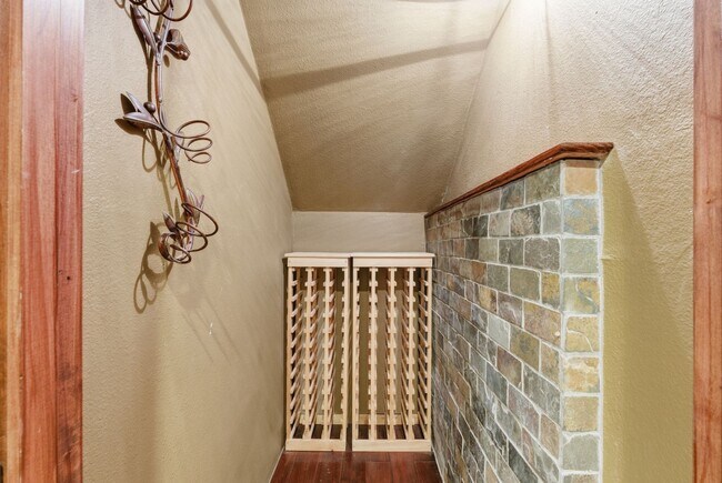 Building Photo - Exceptional Home in the Back of the Valley, Pacifica