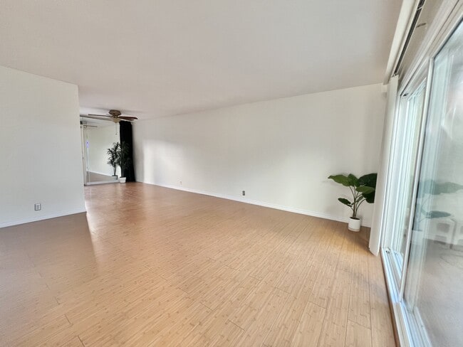 Building Photo - 6966 Park Mesa Way