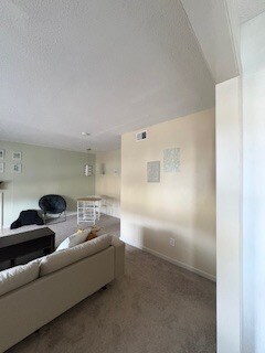 Building Photo - 1807 E Lindsey St