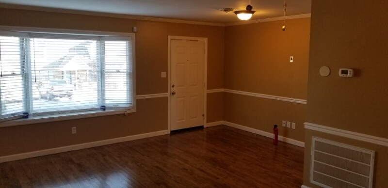 Building Photo - 481 Bramblewood Ln