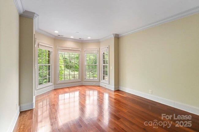 Building Photo - 2310 La Maison Dr