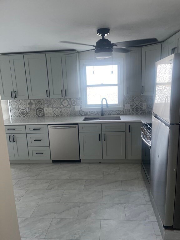 Building Photo - 51 Grove St