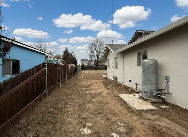 Building Photo - 347 Joseph Rd