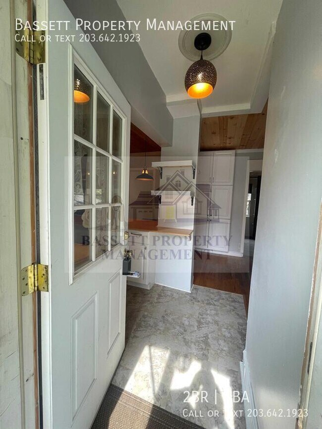 Building Photo - 203 Highland Ave
