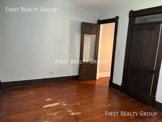 Building Photo - 342 Cincinnati Ave