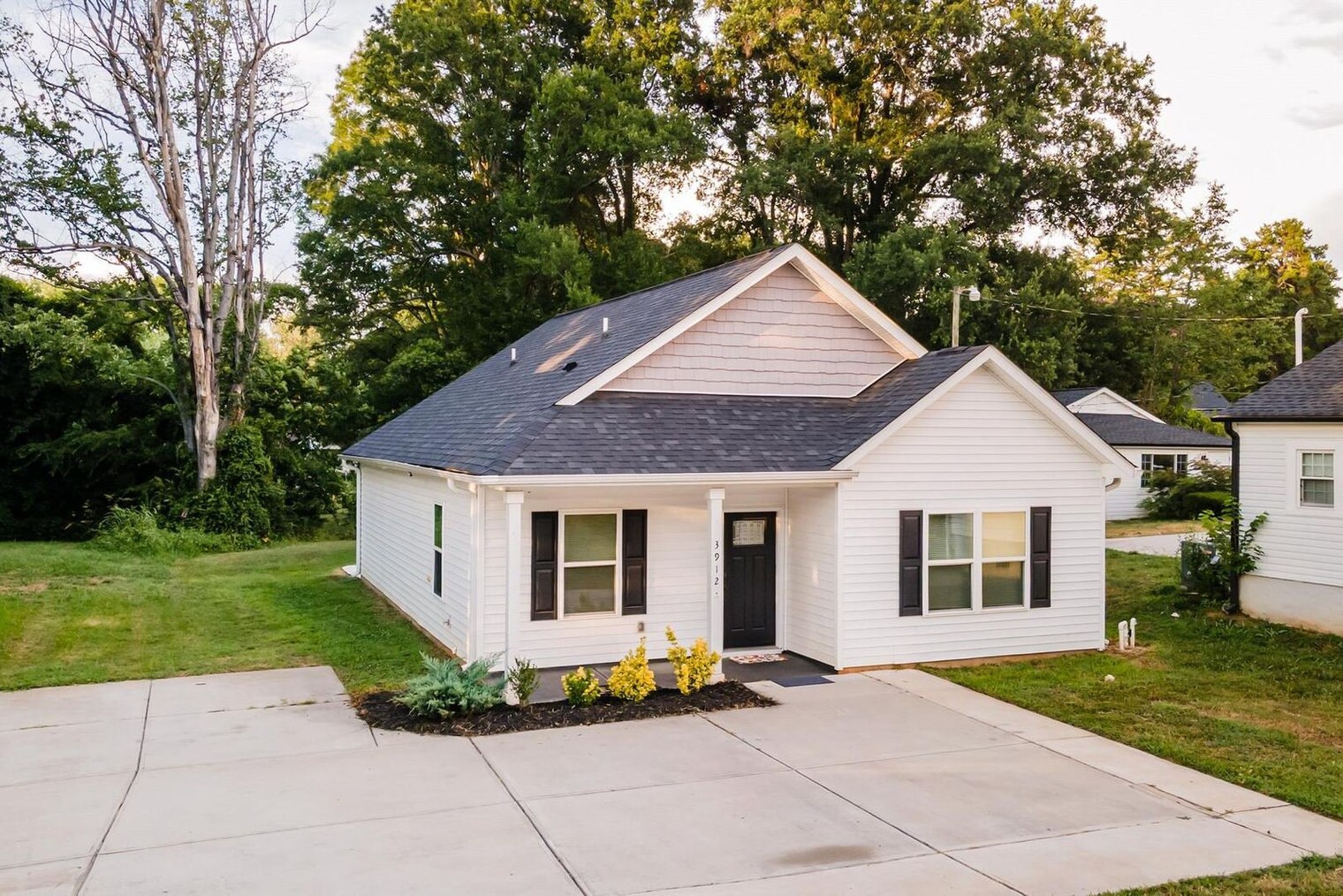 Building Photo - 3912 Freedom Dr