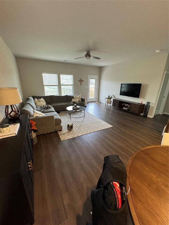 Building Photo - 429 El Capitan Lp