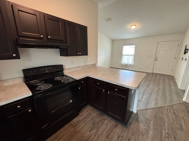 Building Photo - 103 Marion Oaks Dr
