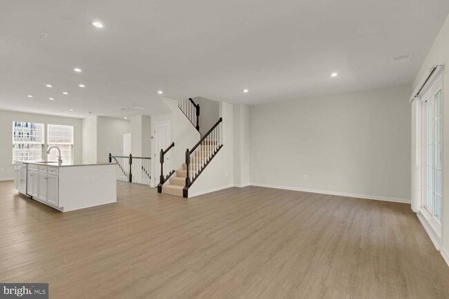 Building Photo - 4113 -B Chickadee Ct
