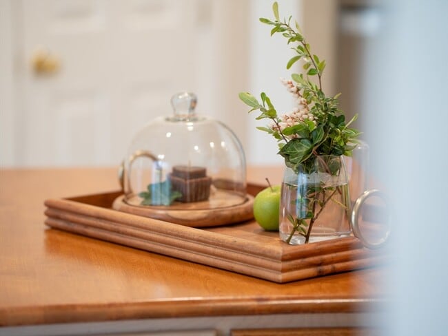 Building Photo - 82 Camelot Dr