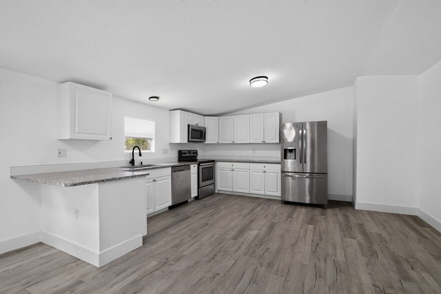 Building Photo - 7180 SW 19th Pl