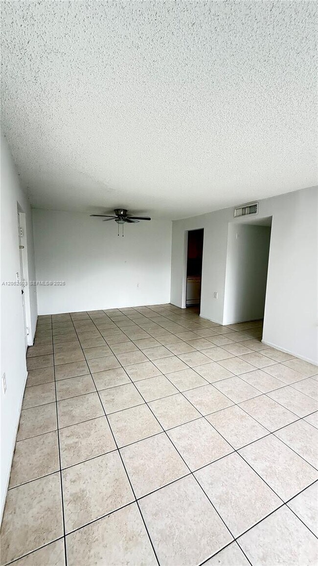 Building Photo - 1163 Lake Terry Dr