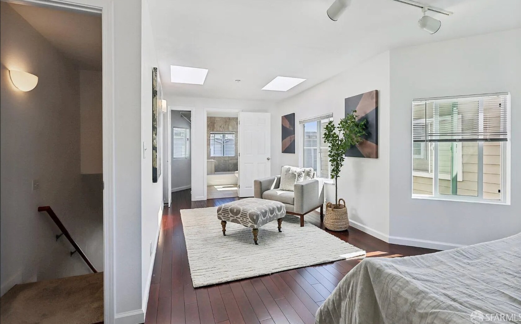 Building Photo - 28 Jennifer Pl