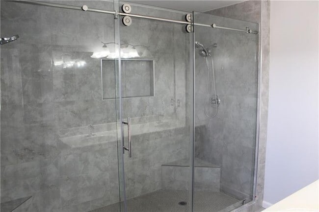 Building Photo - 505 Towne Ridge Way