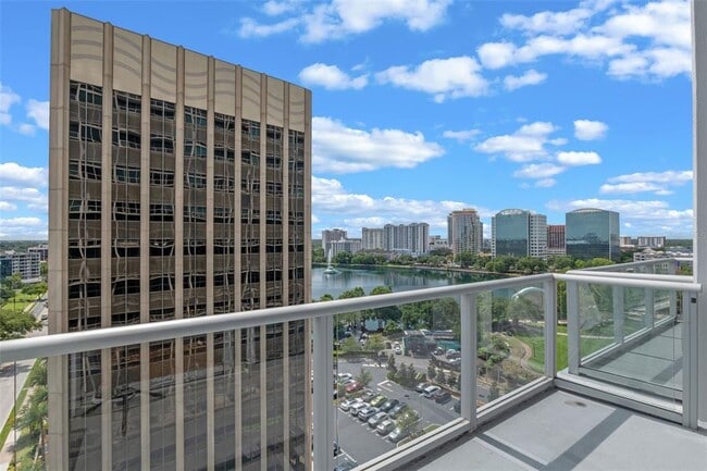 Building Photo - 150 E Robinson St