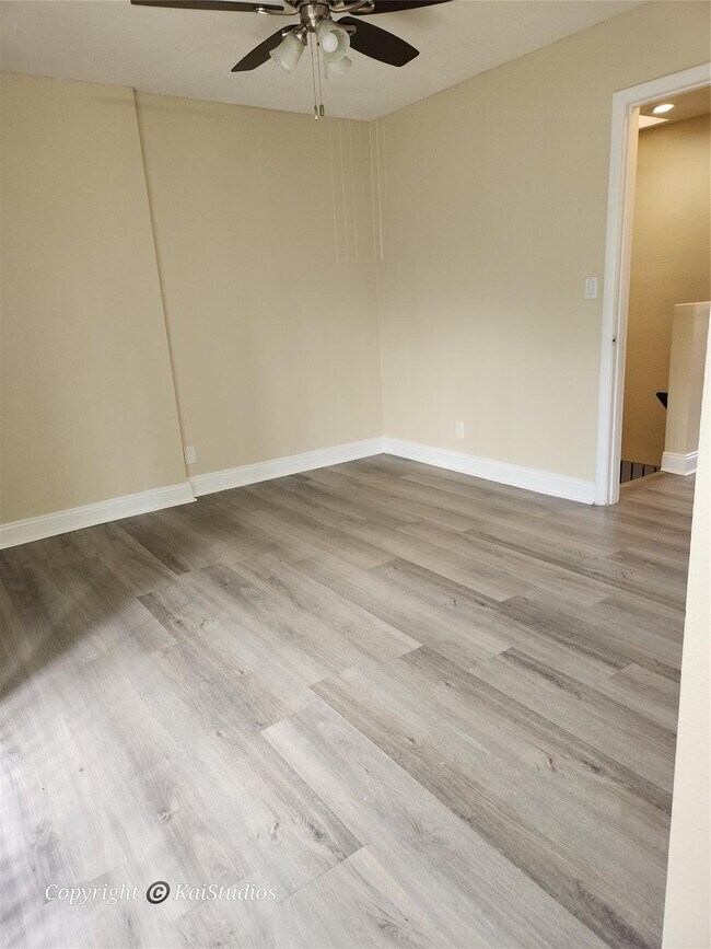 Building Photo - 10293 NW 33rd St