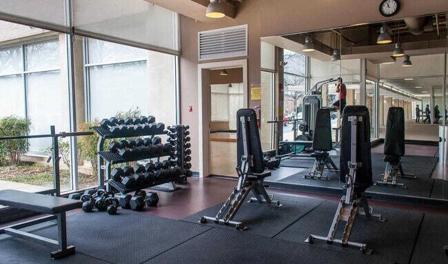 Building Photo - 800 4th St SW