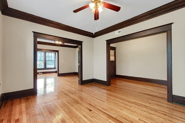 Building Photo - Shaw-ty is a 10