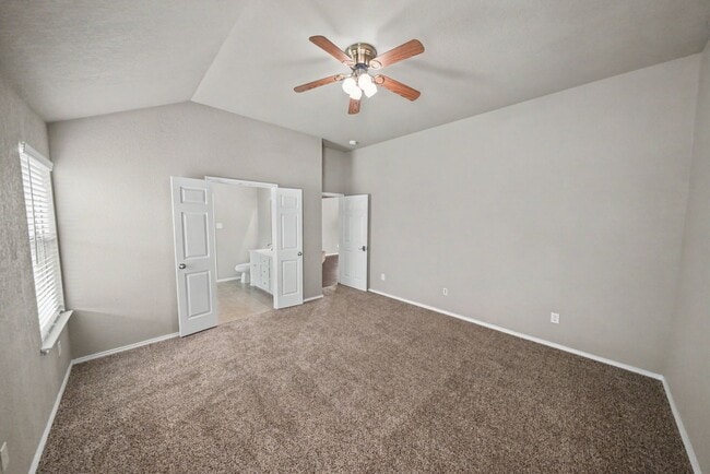 Building Photo - Spacious Single-Story Home with Solar Panels - Realtor Commission: $500