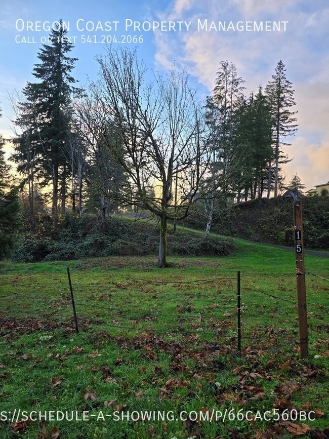 Building Photo - 15 N Hillside Dr