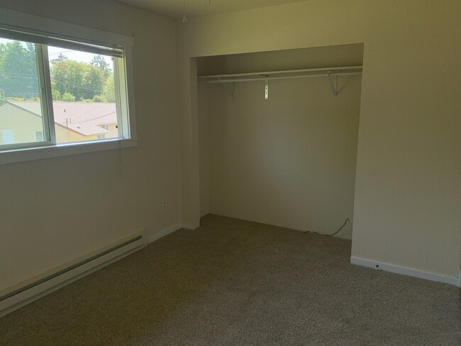 Building Photo - 2735 Hefner Ave