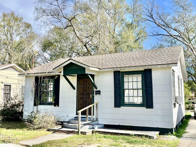 Building Photo - 3342 Eaton St