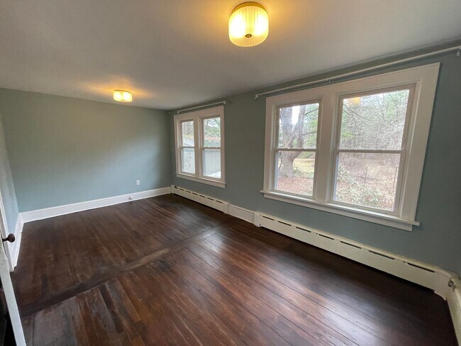 Building Photo - Serene Richmond Cottage Retreat | 2BR, Hardwood Floors, Pet-Friendly- $2500