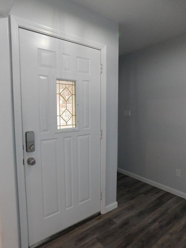 Building Photo - 103 Boatswain Dr