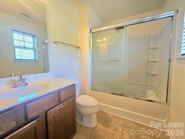 Building Photo - 2530 Madeline Meadow Dr