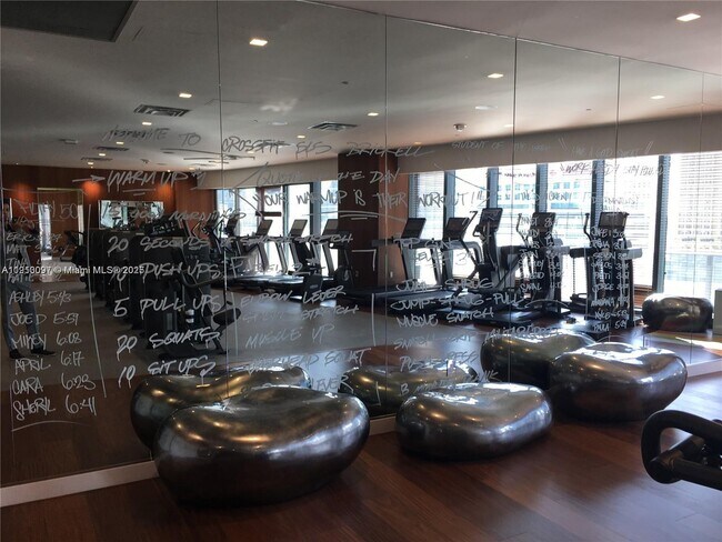 Building Photo - 1300 S Miami Ave