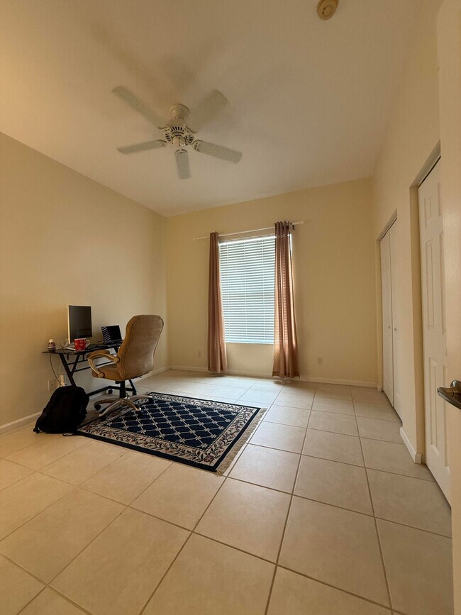 Building Photo - 408 North Key Lime Square SW