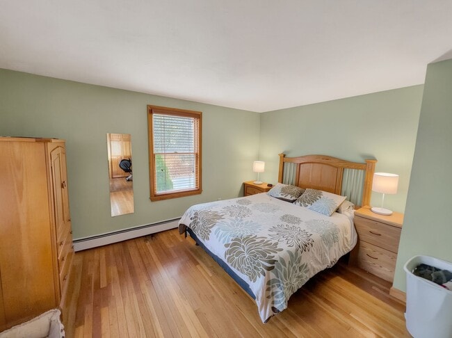 Building Photo - Beautiful House Available in Wakefield MA!